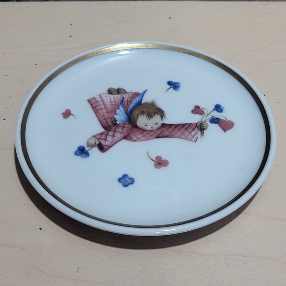 Schmid Berta Flying Angel Hummel Museum Miniature Plate Collection 1978 - Picture 5 of 8